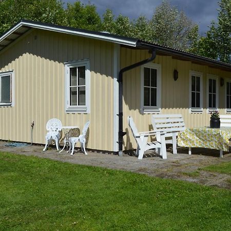 Nyrenoverat Gardshus Pa Havstomt Med Hoeg Standard Örnsköldsvik Buitenkant foto