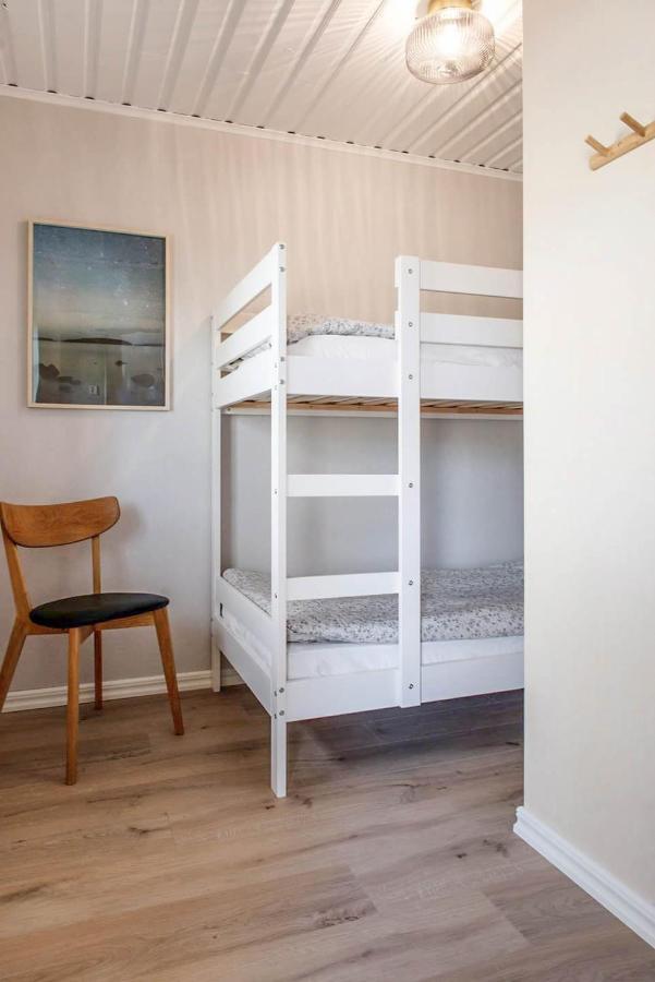 Nyrenoverat Gardshus Pa Havstomt Med Hoeg Standard Örnsköldsvik Buitenkant foto